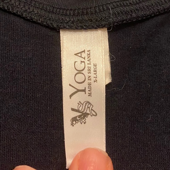 VICTORIA SECRET YOGA TOP - Picture 3 of 8